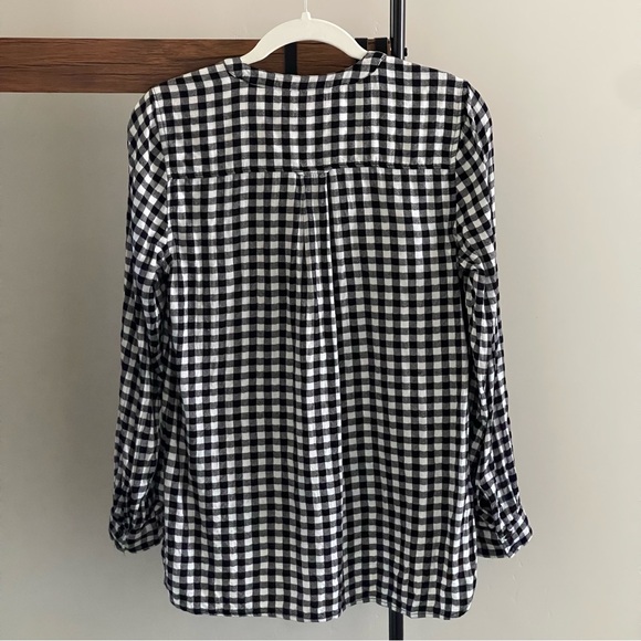 Adrorable, soft, PIXLEY top!! - Picture 2 of 4